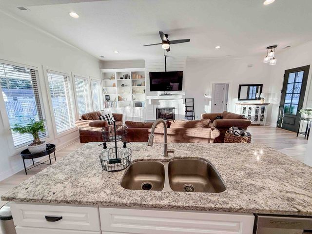 253 Saddlebrook Dr, Medina, TN 38355