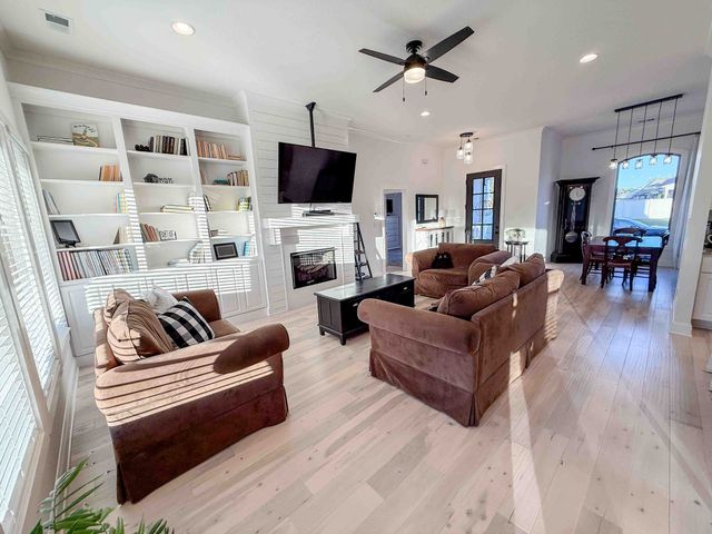 253 Saddlebrook Dr, Medina, TN 38355