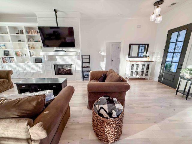 253 Saddlebrook Dr, Medina, TN 38355