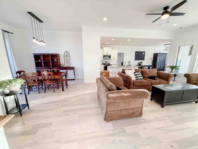 253 Saddlebrook Dr, Medina, TN 38355