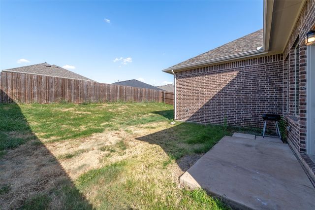 1852 Arbor Drive, Forney, TX 75126