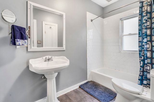 5402 S 73rd Avenue, Summit, IL 60501