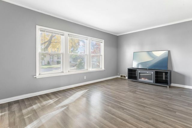 5402 S 73rd Avenue, Summit, IL 60501