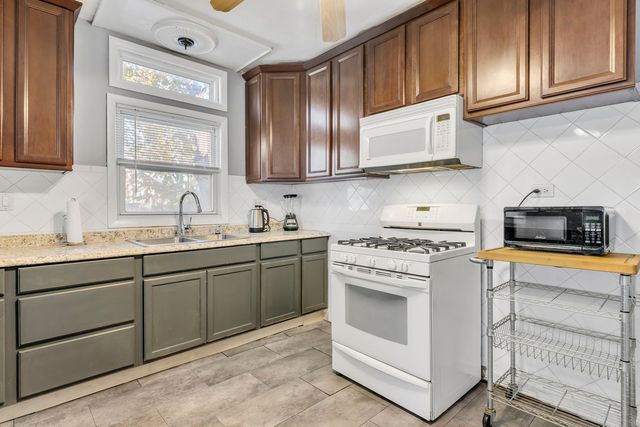 5402 S 73rd Avenue, Summit, IL 60501