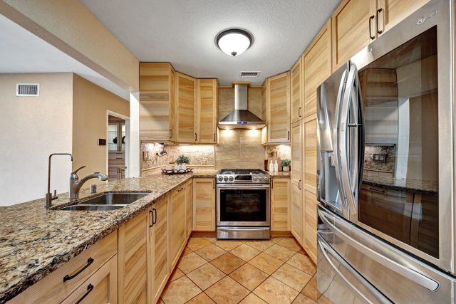 10641 Amantha Ave., San Diego, CA 92126