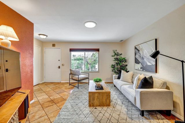 10641 Amantha Ave., San Diego, CA 92126