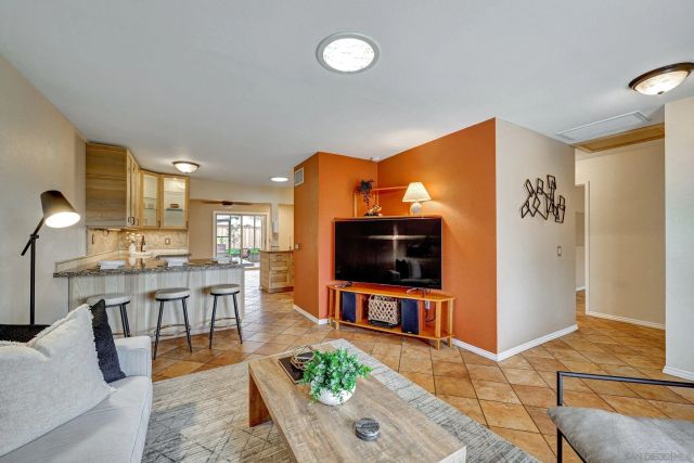 10641 Amantha Ave., San Diego, CA 92126