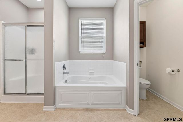 10817 S 111 Street, Papillion, NE 68046