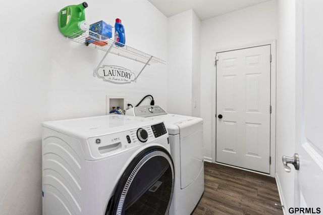 10817 S 111 Street, Papillion, NE 68046