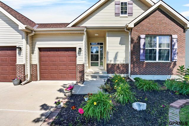 10817 S 111 Street, Papillion, NE 68046