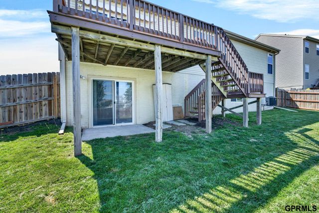 10817 S 111 Street, Papillion, NE 68046