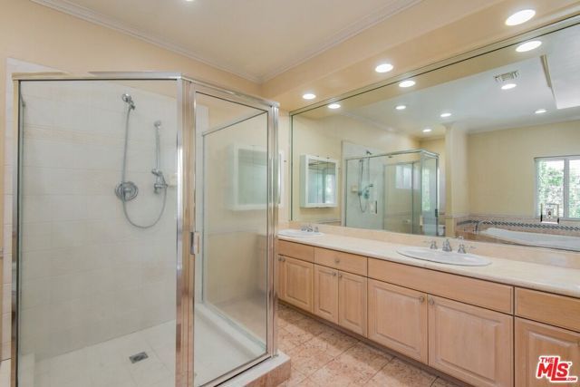 4343 Shadyglade Avenue, Studio City (los Angeles), CA 91604