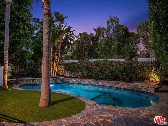 4343 Shadyglade Avenue, Studio City (los Angeles), CA 91604
