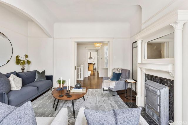 1524 Larkin Street, San Francisco, CA 94109