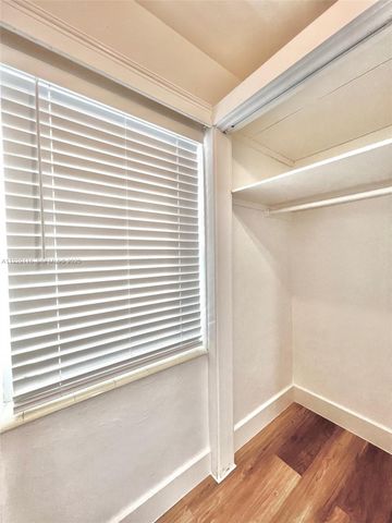 12906 NE 6th Ave 7, North Miami, FL 33161