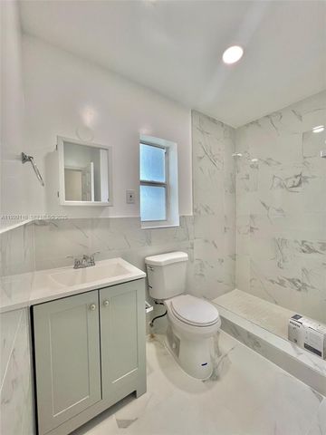 12906 NE 6th Ave 7, North Miami, FL 33161