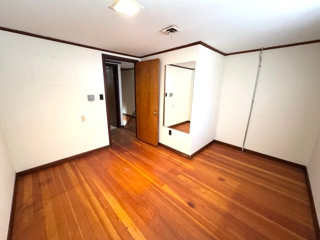 2072 North Main Street, Londonderry, VT 05148