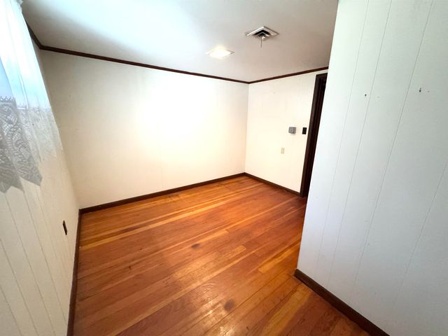 2072 North Main Street, Londonderry, VT 05148