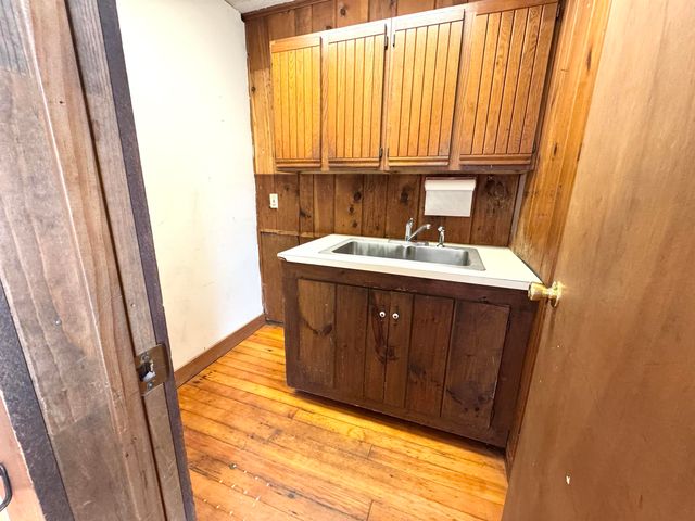 2072 North Main Street, Londonderry, VT 05148