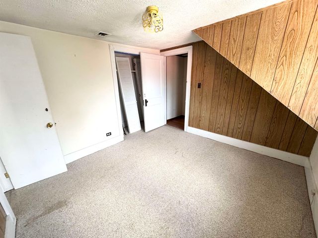 2072 North Main Street, Londonderry, VT 05148