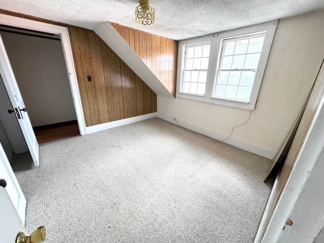 2072 North Main Street, Londonderry, VT 05148