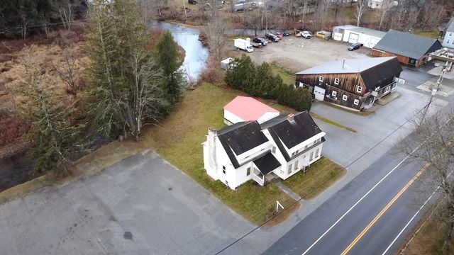 2072 North Main Street, Londonderry, VT 05148