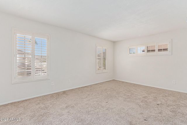 4760 W WAHALLA Lane, Glendale, AZ 85308