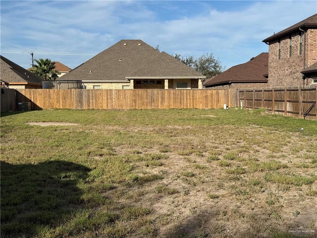 13809 N 40th Street, Edinburg, TX 78541