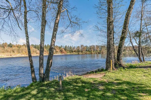 5076 Leonard Road 27, Grants Pass, OR 97527