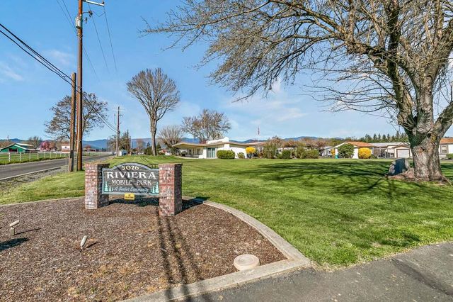 5076 Leonard Road 27, Grants Pass, OR 97527