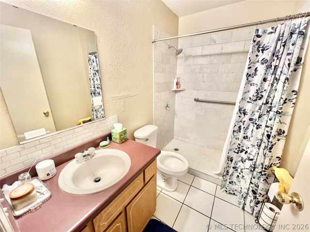 318 Ted Allen Lane, Stigler, OK 74462