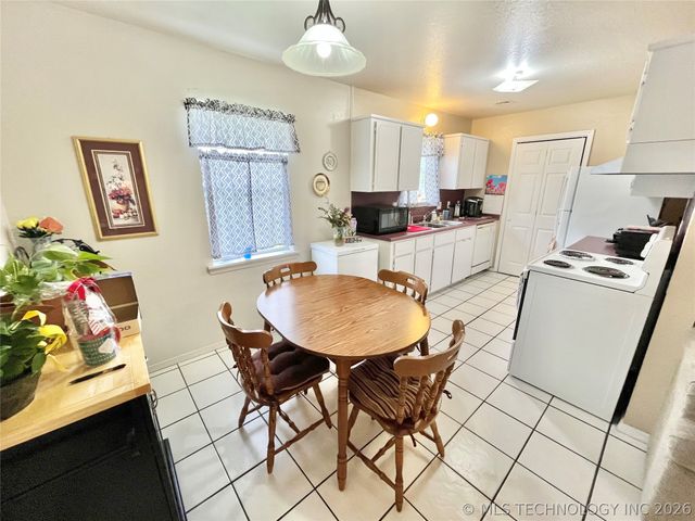 318 Ted Allen Lane, Stigler, OK 74462