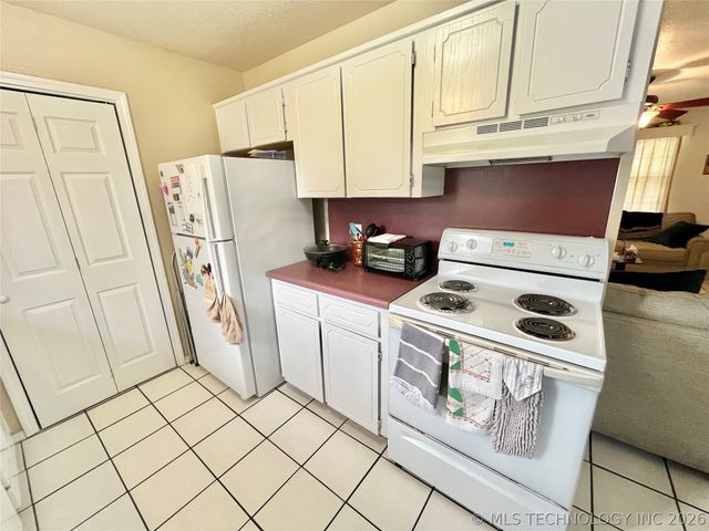 318 Ted Allen Lane, Stigler, OK 74462