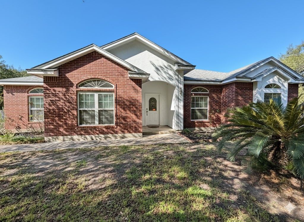 2308 County Road 1942, Aransas Pass, TX 78336