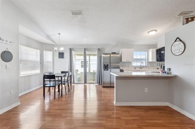 23 CAYMAN CIRCLE, Umatilla, FL 32784