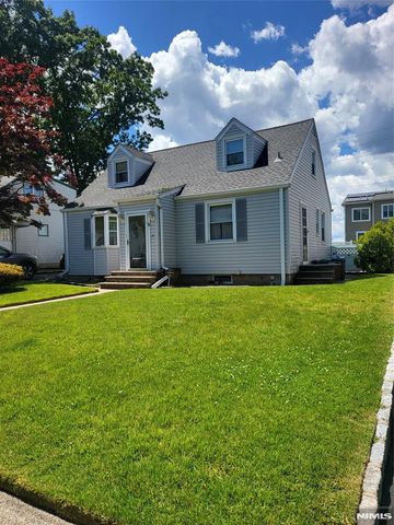 21 Woodland Drive, Hasbrouck Heights, NJ 07604