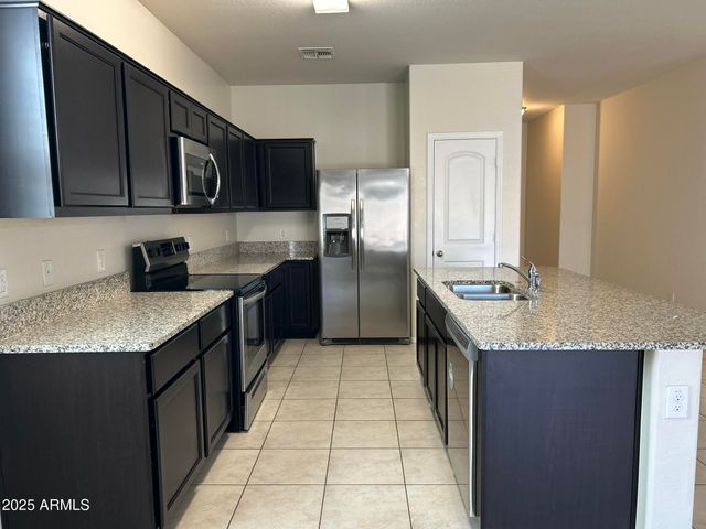 4734 E PEARL Road, San Tan Valley, AZ 85143