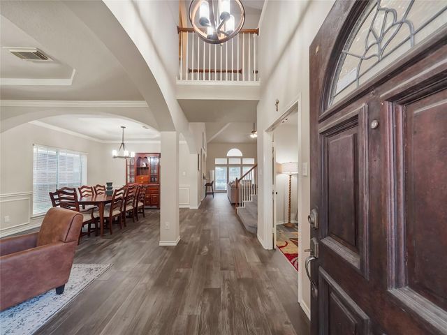 719 Rock Springs Drive, Richmond, TX 77469