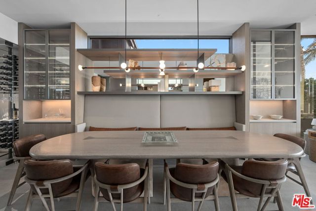 940 Palisades Beach Road, Santa Monica, CA 90403