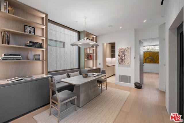 940 Palisades Beach Road, Santa Monica, CA 90403