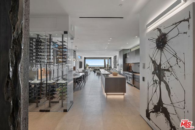 940 Palisades Beach Road, Santa Monica, CA 90403