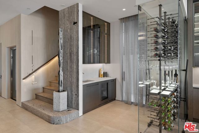 940 Palisades Beach Road, Santa Monica, CA 90403