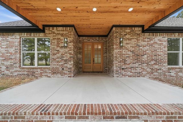 270 Arrowhead Road, Greenbrier, AR 72058