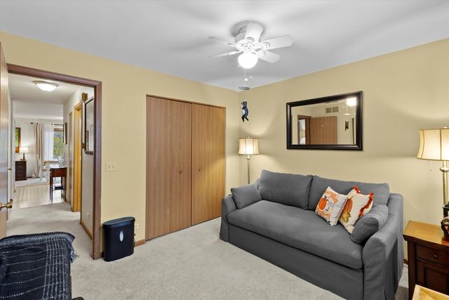 1017 Brookdale Drive, Carpentersville, IL 60110