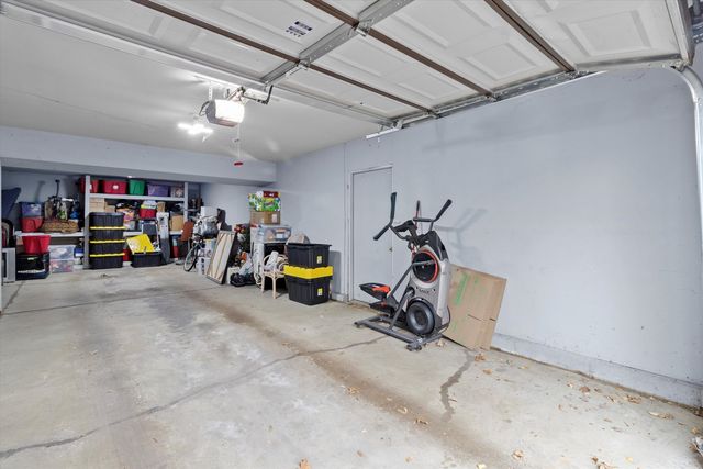 1017 Brookdale Drive, Carpentersville, IL 60110