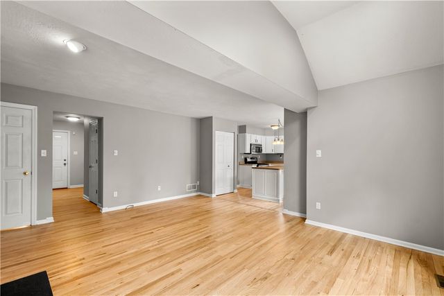 503 W McMurray Rd, North Strabane, PA 15317