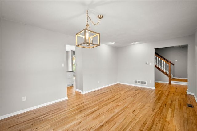 503 W McMurray Rd, North Strabane, PA 15317