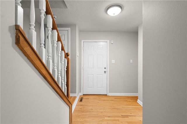 503 W McMurray Rd, North Strabane, PA 15317