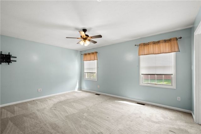 503 W McMurray Rd, North Strabane, PA 15317