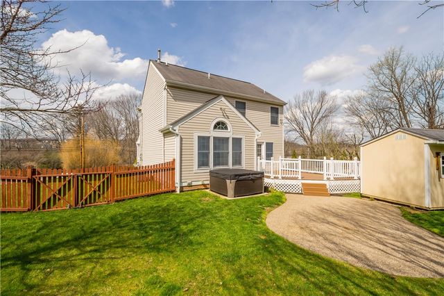 503 W McMurray Rd, North Strabane, PA 15317